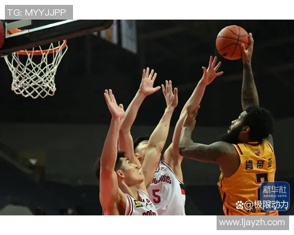 上海队与四川队季前赛精彩对决展现新赛季备战状态与球员表现